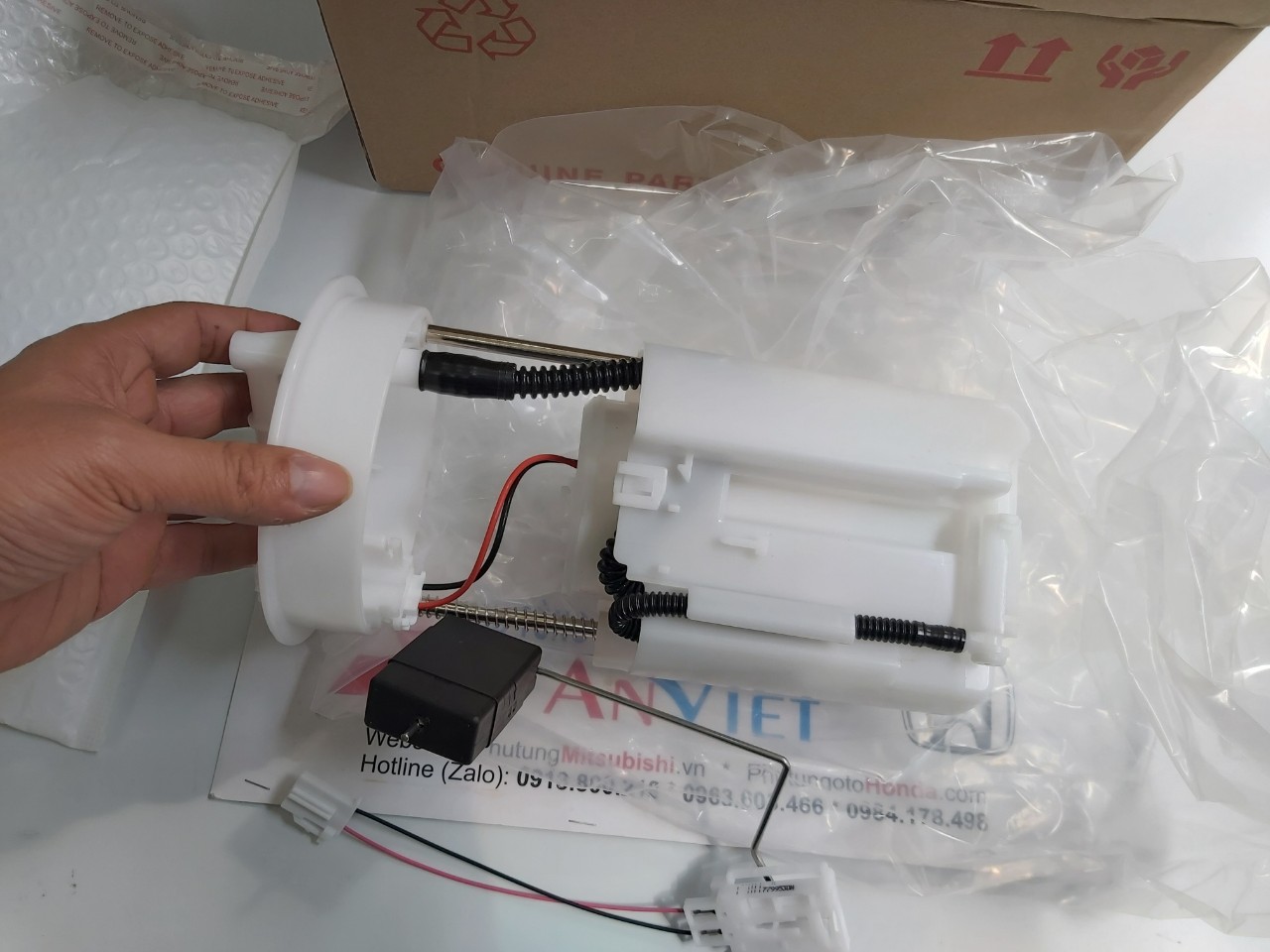 Cụm bơm nhiên liệu xe Honda ACCORD